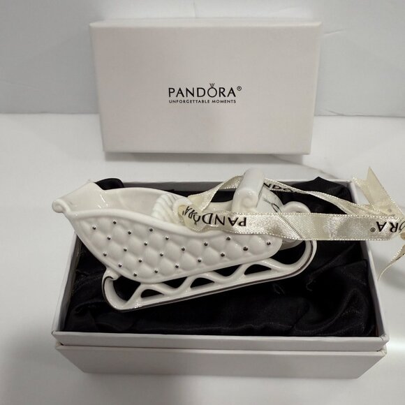Pandora 2014 Limited Edition Porcelain Sleigh Ornament with Box Ivory Silver - Picture 7 of 10